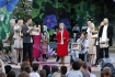 08.06.2013, Krakw, Rynek Gwny, Festiwal Zaczarowanej Piosenki organizowany przez Fundacj Mimo Wszystko Anny Dymnej - dzie pierwszy.n/z  Anna Dymna Irena Santor Bronisawa Zamachowska (crka Zbigniewa Zamachowskiego) oraz jury festiwalu
