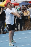 08.06.2013, Krakw, Rynek Gwny, Festiwal Zaczarowanej Piosenki organizowany przez Fundacj Mimo Wszystko Anny Dymnej - dzie drugi - rozgrywki sportowe.n/z   Dariusz Michalczewski