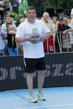 08.06.2013, Krakw, Rynek Gwny, Festiwal Zaczarowanej Piosenki organizowany przez Fundacj Mimo Wszystko Anny Dymnej - dzie drugi - rozgrywki sportowe.n/z   Dariusz Michalczewski
