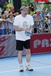 08.06.2013, Krakw, Rynek Gwny, Festiwal Zaczarowanej Piosenki organizowany przez Fundacj Mimo Wszystko Anny Dymnej - dzie drugi - rozgrywki sportowe.n/z   Radosaw Krzyowski