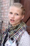 W dawnej fabryce Norblin w Warszawie odbya si konferencja prasowa drugiej serii "Londyczykw", n/z Natalia Rybicka