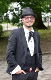 Na terenie ogrodw paacu w Zaborowie odby si piknik oraz zdjcia do serialu "Synowie" n\z Tomasz Jacykw