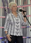 W nowym budynku TVP w Warszawie 19 maja 2009 roku odbya si konferencja prasowa 46. Krajowego Festiwalu Piosenki Polskiej Opole 2009. n/z Zofia Karbowiak